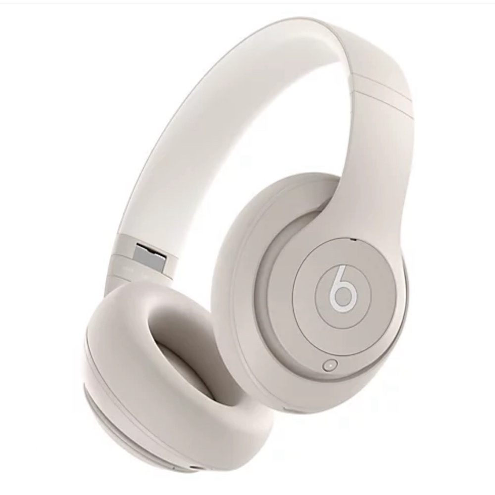 Beats Studio Pro (2023)